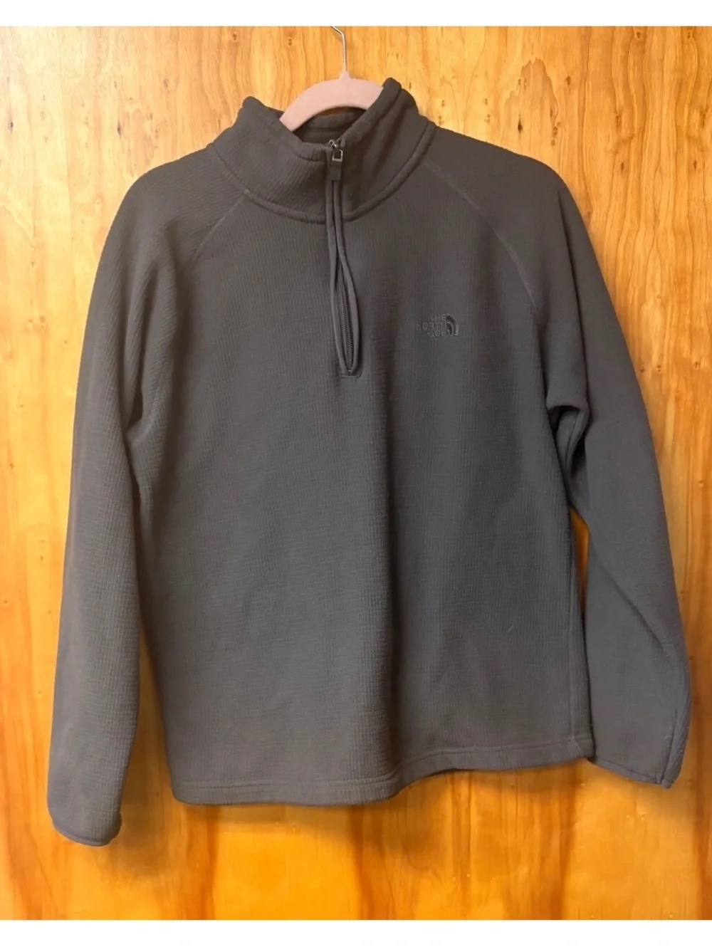 The North Face Men's Gray Half-Zip Fleece Pullover Medium